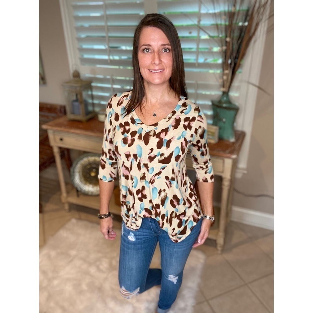 Leopard Print V-Neck 3/4 Sleeve Taupe 4520 - Picture 4 of 6